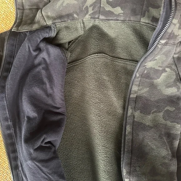 lululemon athletica Camouflage Scuba Hoodie - Picture 4 of 6